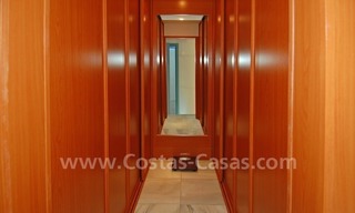 Bargain penthouse apartment for sale in Nueva Andalucia, Marbella 8
