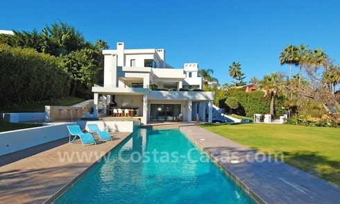 Modern contemporary styled luxury villa for sale in Nueva Andalucia - Marbella 
