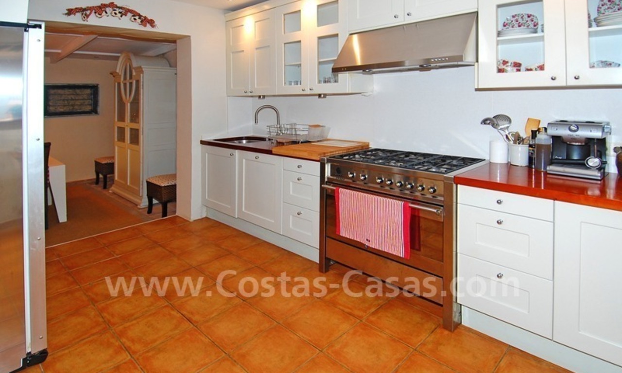 Townhouse to buy in Nueva Andalucia - Marbella 10
