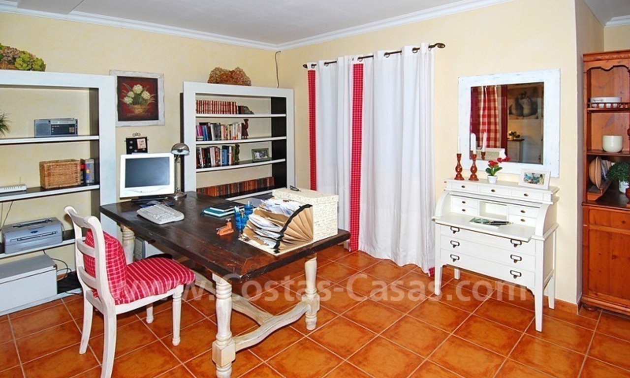 Townhouse to buy in Nueva Andalucia - Marbella 16