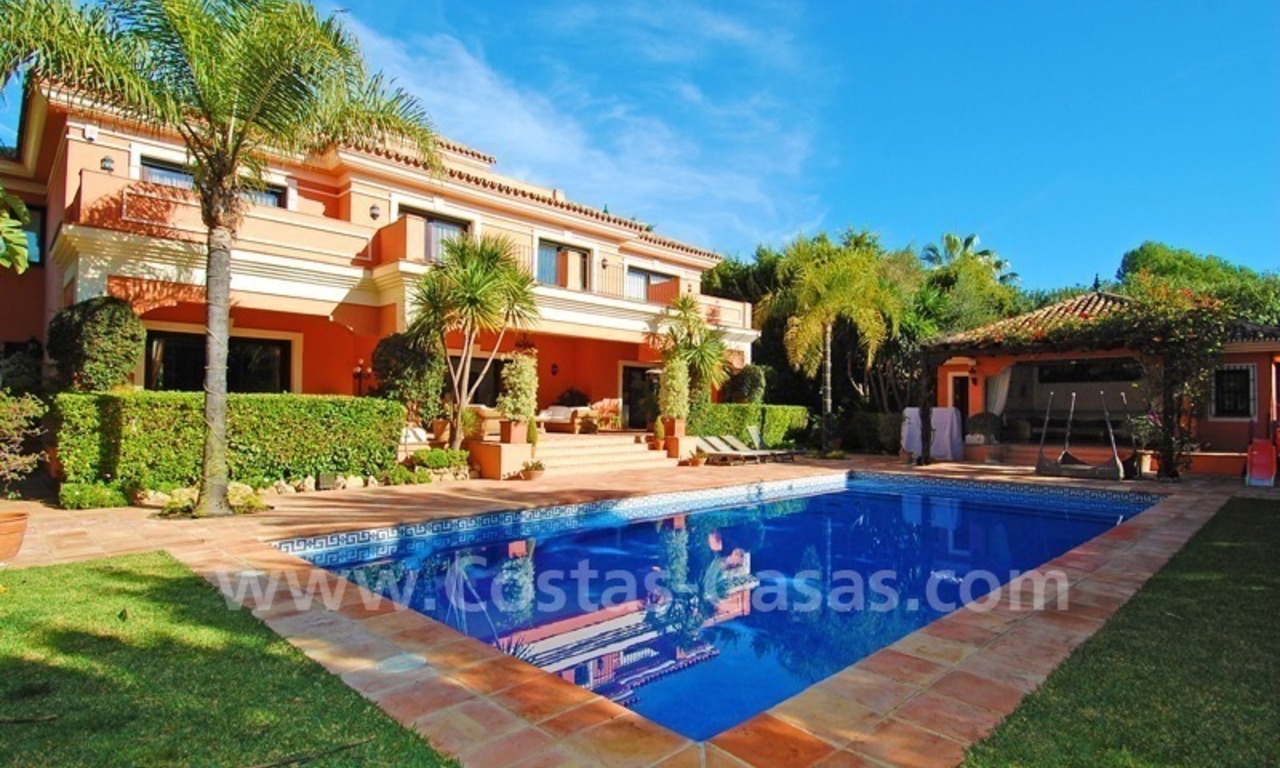 Classical Andalusian villa for sale on the Golden Mile in Marbella 1