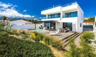 Modern beachfront villa for sale in Marbella with breathtaking sea views 1206 