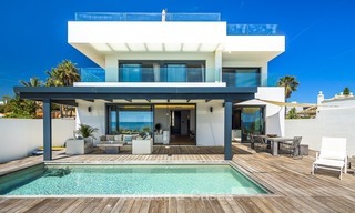 Modern beachfront villa for sale in Marbella with breathtaking sea views 1207 