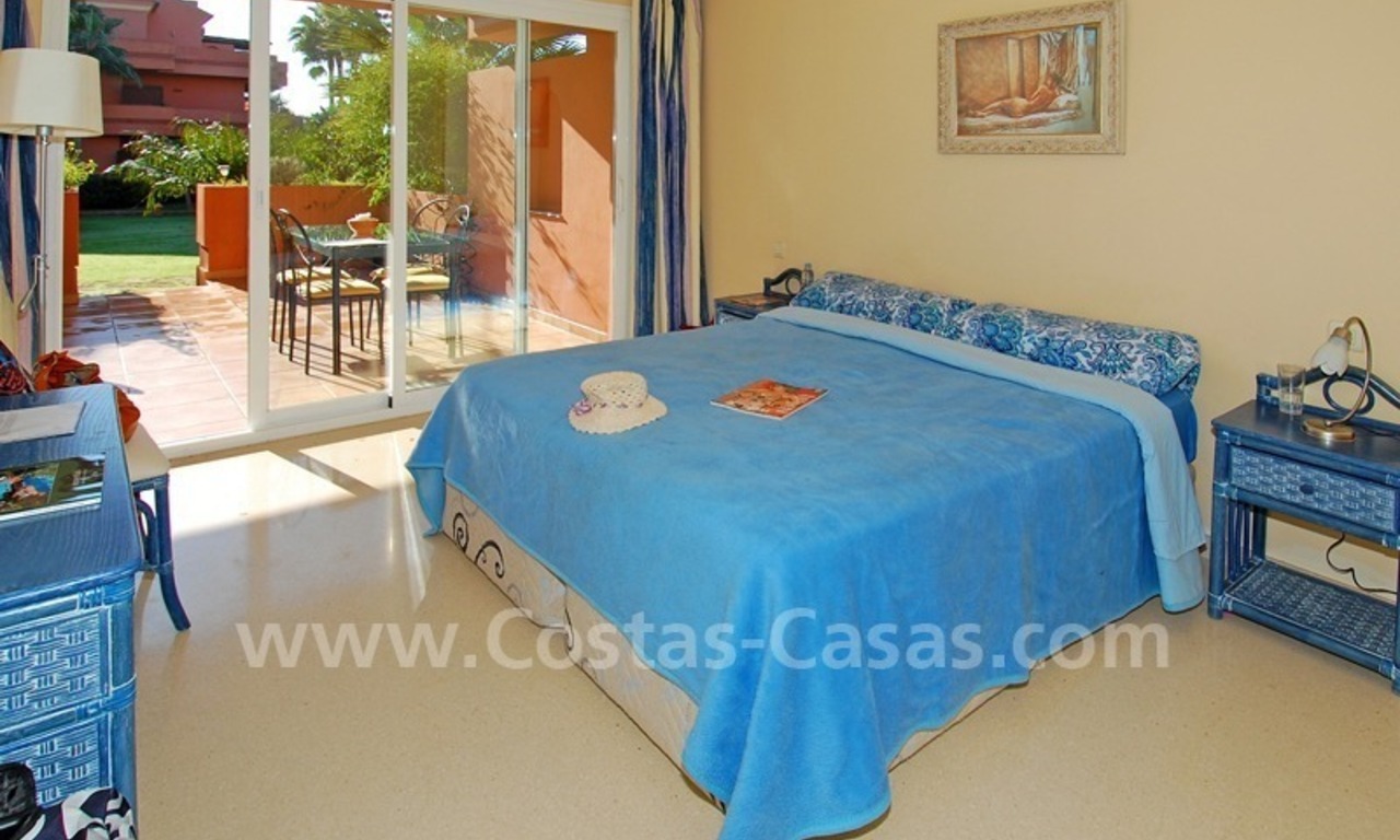 Luxury ground floor apartment for sale beachside in Nueva Andalucia, Puerto Banus - Marbella 6