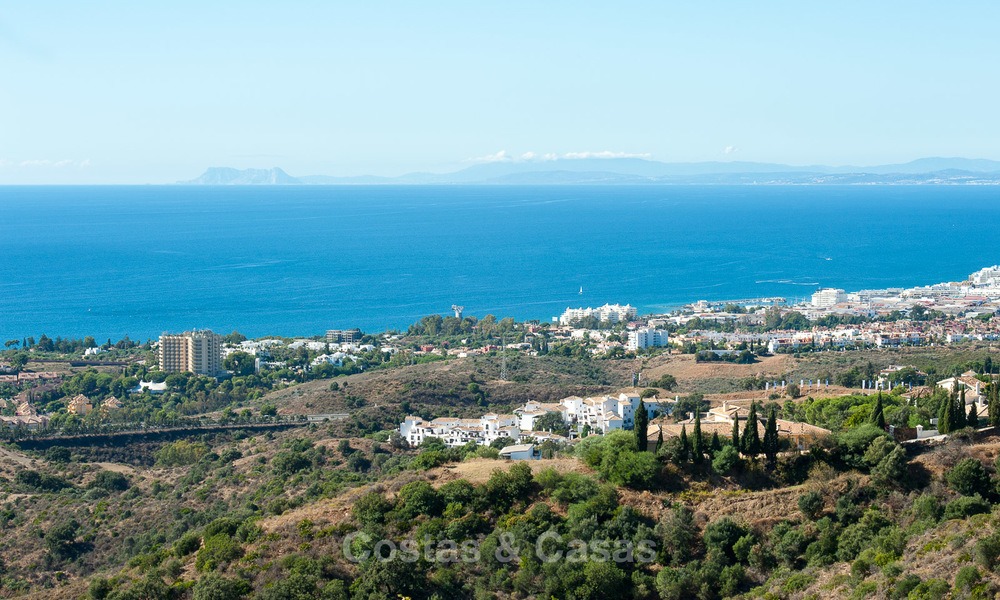 Opportunity! Luxury Modern Apartment For Sale in Marbella with breathtaking sea view, ready to move in 14571