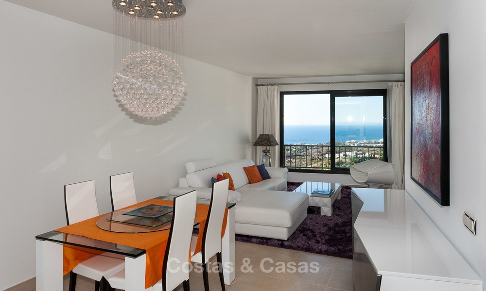 Opportunity! Luxury Modern Apartment For Sale in Marbella with breathtaking sea view, ready to move in 14577