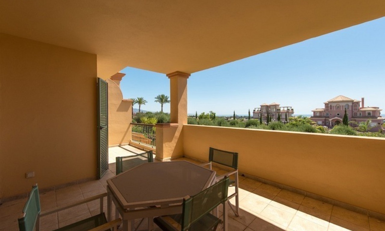 2 Bargain luxury golf apartments for sale, golf resort, Benahavis - Marbella 1