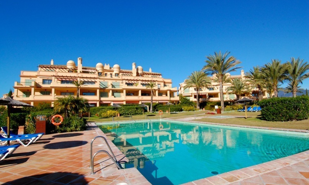2 Bargain luxury golf apartments for sale, golf resort, Benahavis - Marbella 10