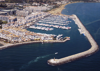 Marbella for Sale: Shop Commercial premises to let in Puerto Banus