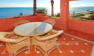 Luxury frontline beach corner penthouse for sale, first line beach complex, New Golden Mile, Marbella - Estepona 10