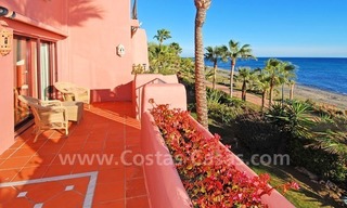 Luxury frontline beach corner penthouse for sale, first line beach complex, New Golden Mile, Marbella - Estepona 13