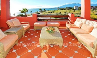 Luxury frontline beach corner penthouse for sale, first line beach complex, New Golden Mile, Marbella - Estepona 16