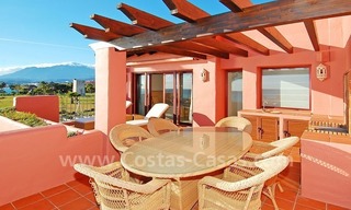 Luxury frontline beach corner penthouse for sale, first line beach complex, New Golden Mile, Marbella - Estepona 4