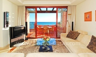 Luxury frontline beach corner penthouse for sale, first line beach complex, New Golden Mile, Marbella - Estepona 19