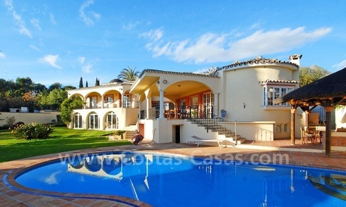 Andalusian villa for sale on the Golden Mile in Marbella 