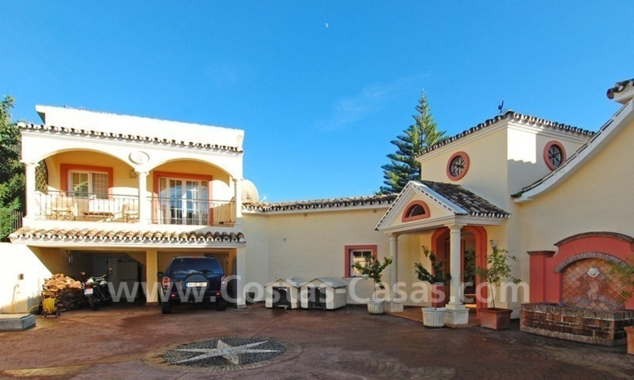 Andalusian villa for sale on the Golden Mile in Marbella 10