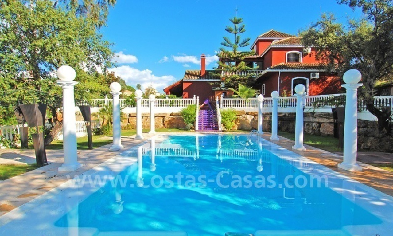 Villa for sale in Marbella with possibility to built a small hotel or B&B 5