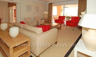Large luxury elevated ground-floor apartment for sale in Nueva Andalucía – Marbella 13