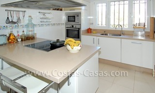 Beachside luxury corner apartment for sale in Marbella 7