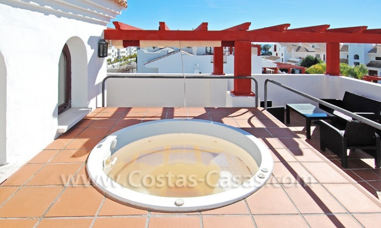 Corner penthouse apartment close to the beach for sale in Marbella 3