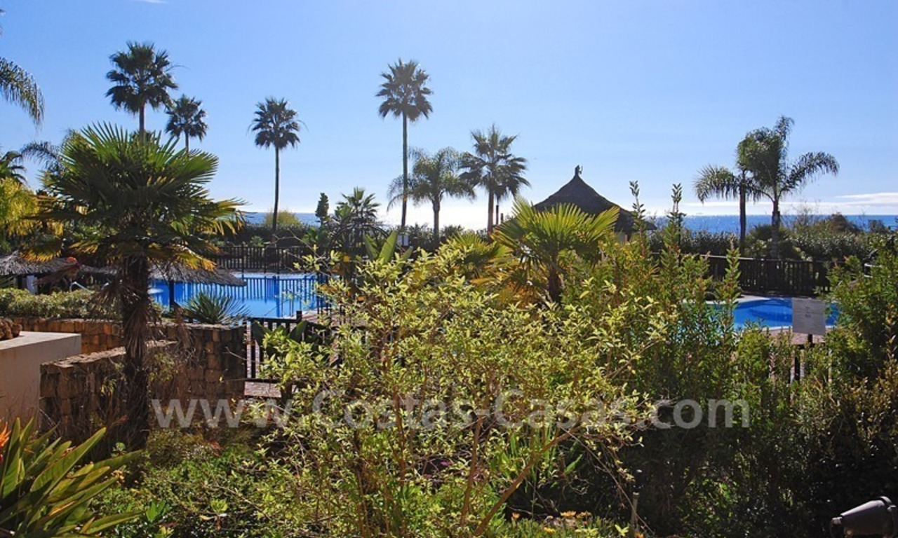 Luxury apartment for sale, frontline beach complex, New Golden Mile, Marbella – Estepona 11