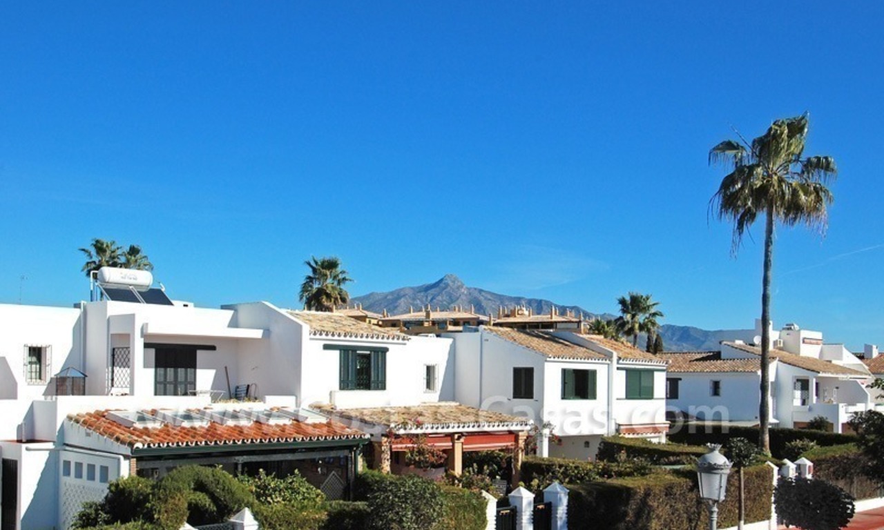 Beachside townhouse close to the beach for sale in Marbella 15