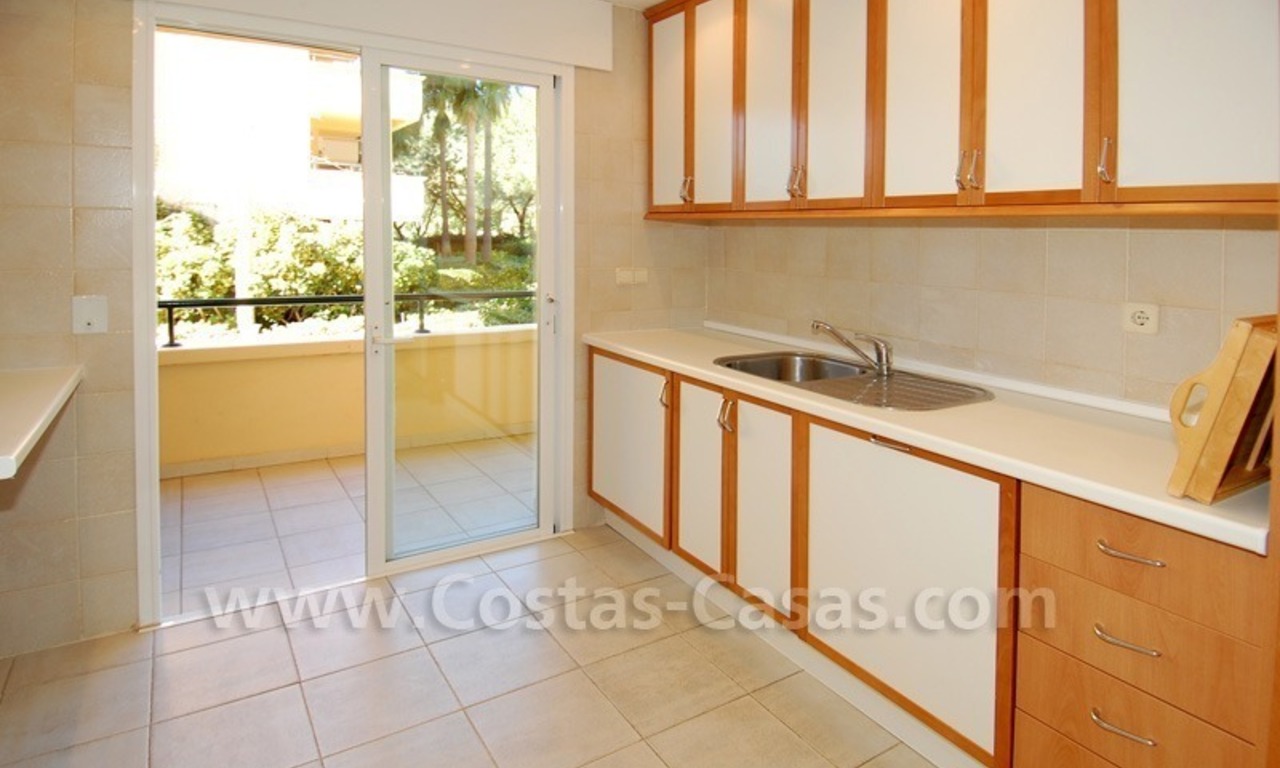 Front line golf apartment for sale in East Marbella 12