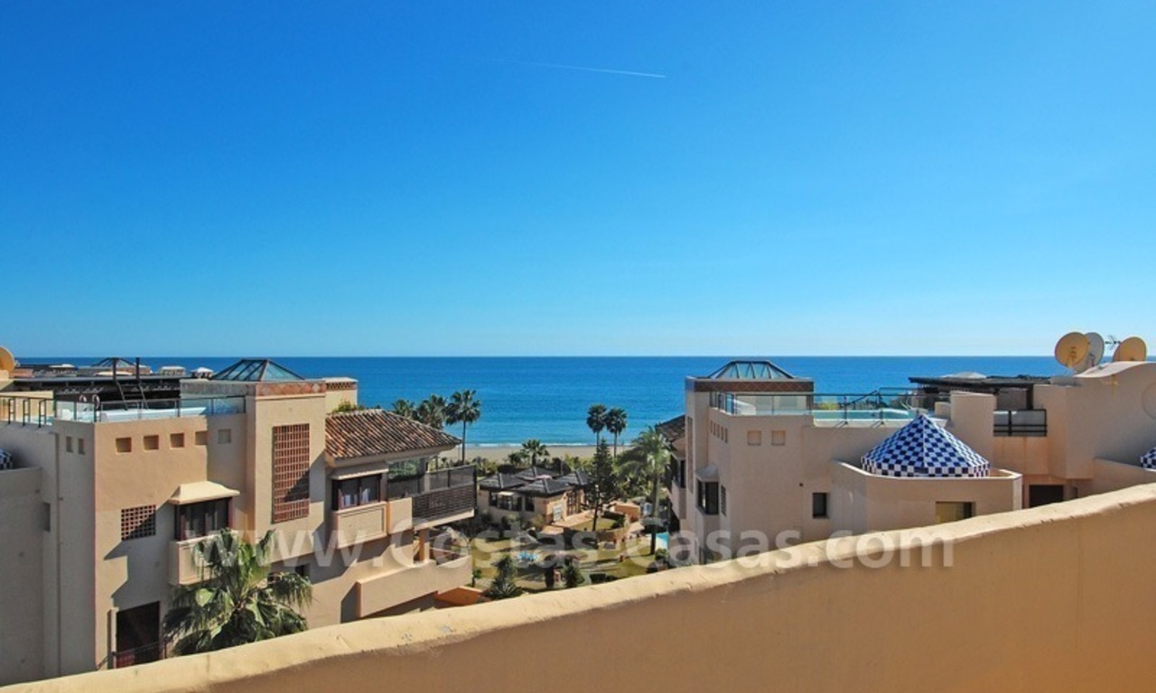 Luxury beachside apartments for sale, New Golden Mile, Marbella - Estepona 2
