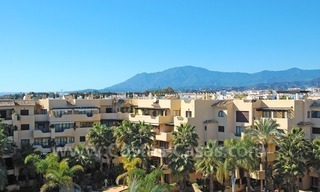 Luxury beachside apartments for sale, New Golden Mile, Marbella - Estepona 5