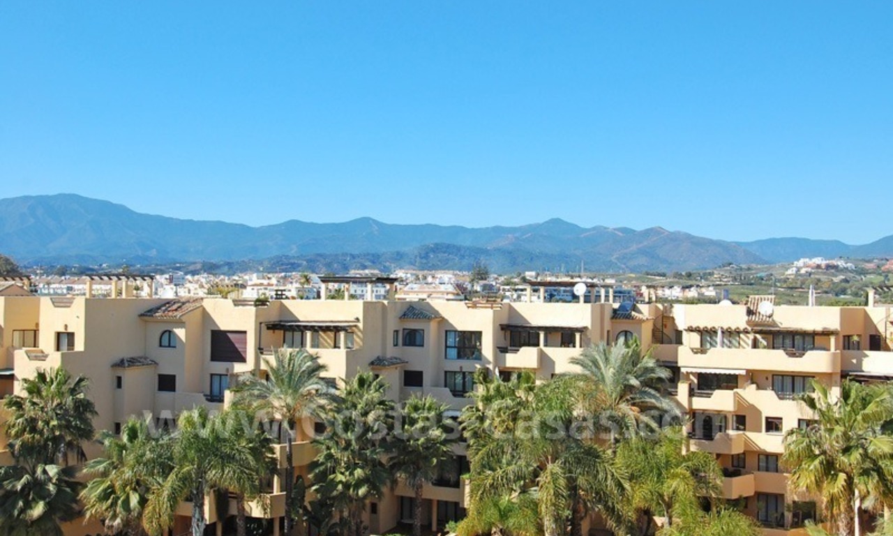 Luxury beachside apartments for sale, New Golden Mile, Marbella - Estepona 6