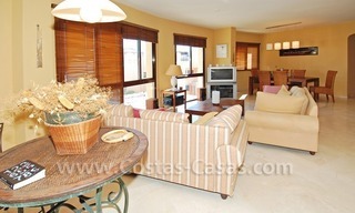 Luxury beachside apartments for sale, New Golden Mile, Marbella - Estepona 13