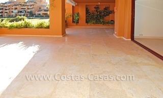 Luxury frontline beach apartment for sale, first line beach complex, New Golden Mile, Marbella - Estepona 3