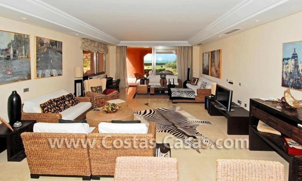 Beachfront andalusian style luxury apartment for sale in Marbella 8