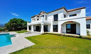 Contemporary Andalusian style luxury villa for sale at Golf Resort between Marbella and Estepona 5