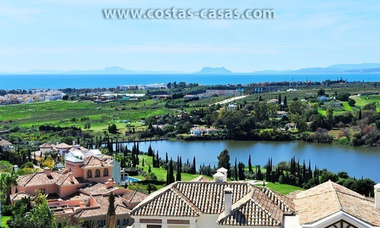 Contemporary Andalusian style luxury villa for sale at Golf Resort between Marbella and Estepona 6