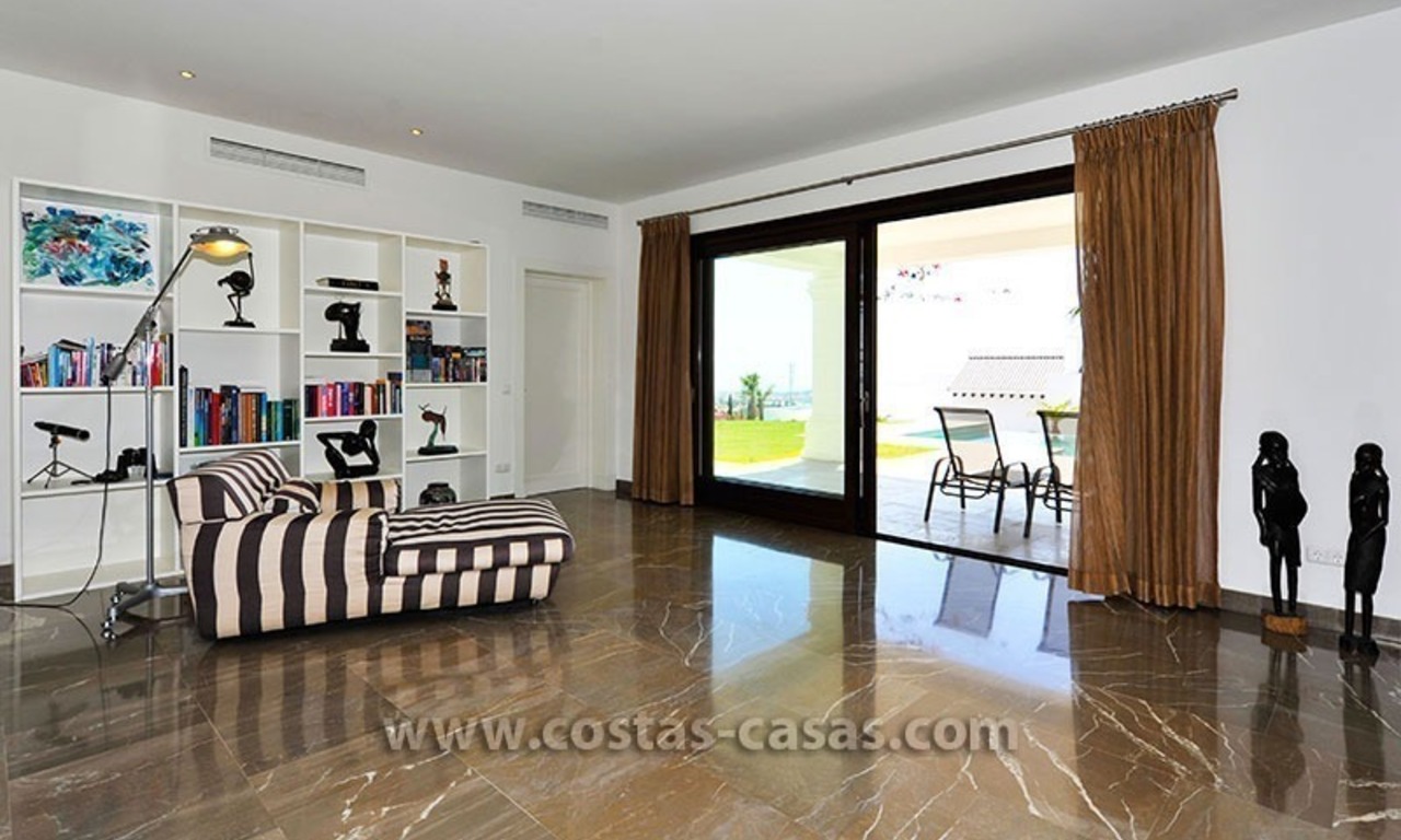 Contemporary Andalusian style luxury villa for sale at Golf Resort between Marbella and Estepona 11