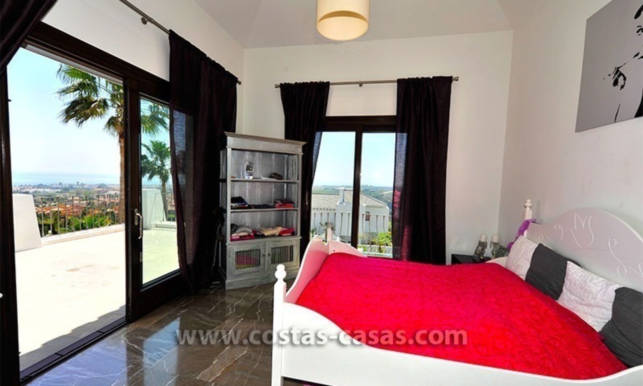 Contemporary Andalusian style luxury villa for sale at Golf Resort between Marbella and Estepona 23