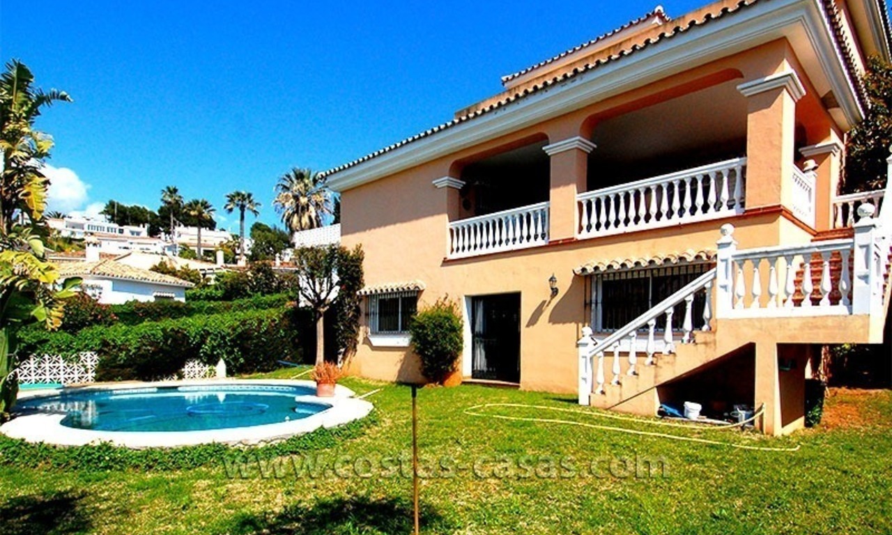 Spanish villa for sale in Nueva Andalucia - Marbella 0