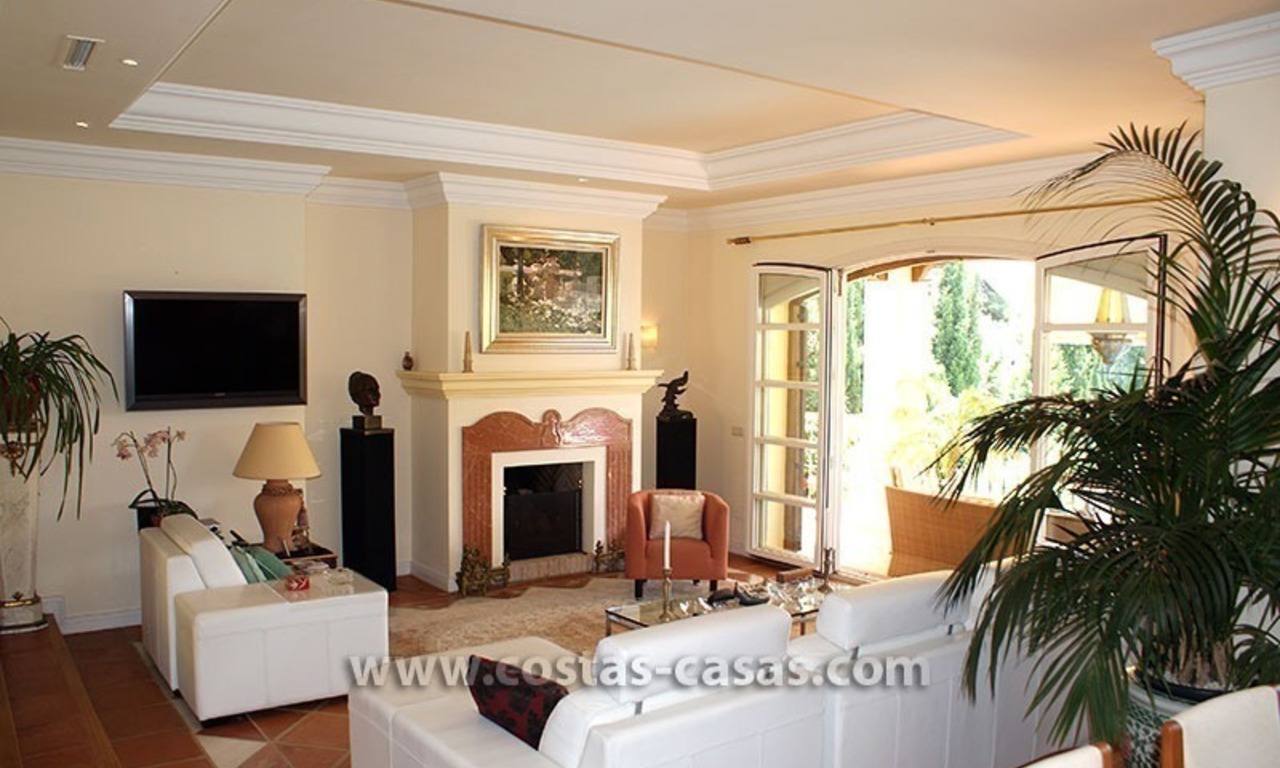 Andalusian villa for sale on the Golden Mile in Marbella 17