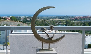 For Rent: New, Contemporary-style luxury vacation penthouse in Marbella-Benahavís, Costa del Sol 6