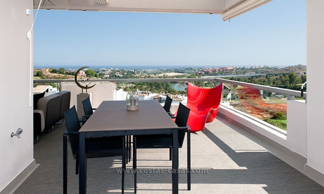 For Rent: New, Contemporary-style luxury vacation penthouse in Marbella-Benahavís, Costa del Sol 8
