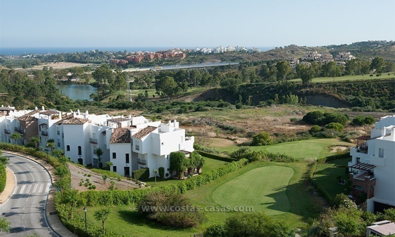 For Rent: New, Contemporary-style luxury vacation penthouse in Marbella-Benahavís, Costa del Sol 3