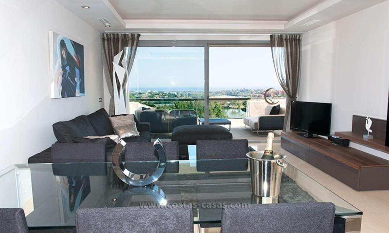 For Rent: New, Contemporary-style luxury vacation penthouse in Marbella-Benahavís, Costa del Sol 12
