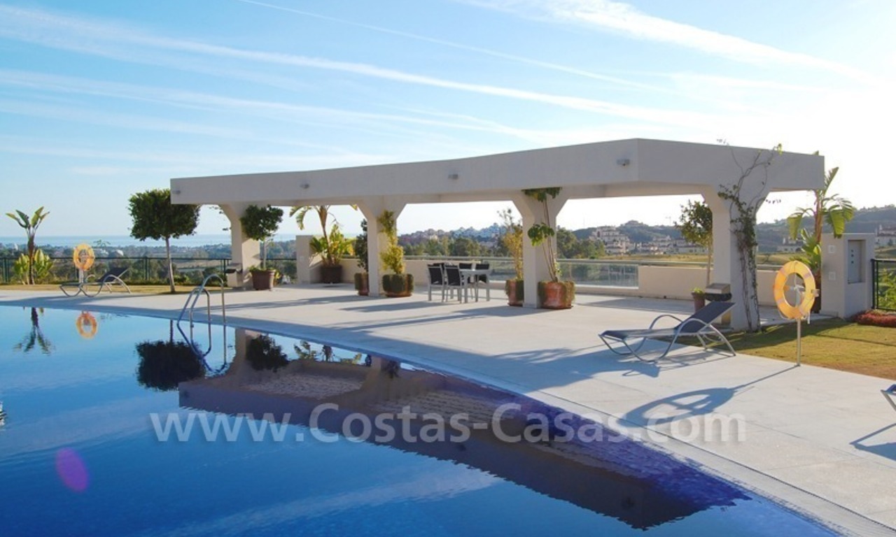 For Rent: New, Contemporary-style luxury vacation penthouse in Marbella-Benahavís, Costa del Sol 26