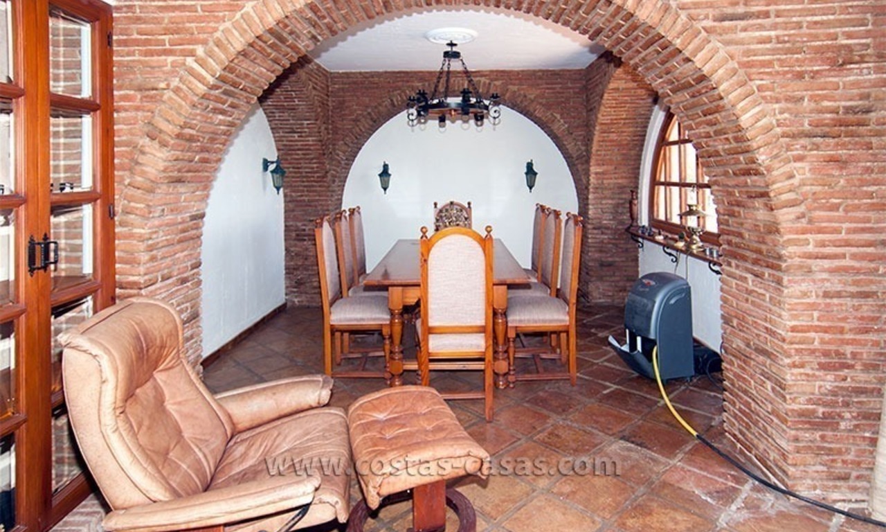 Villa for sale in an up-market area of Nueva Andalucia – Marbella 38