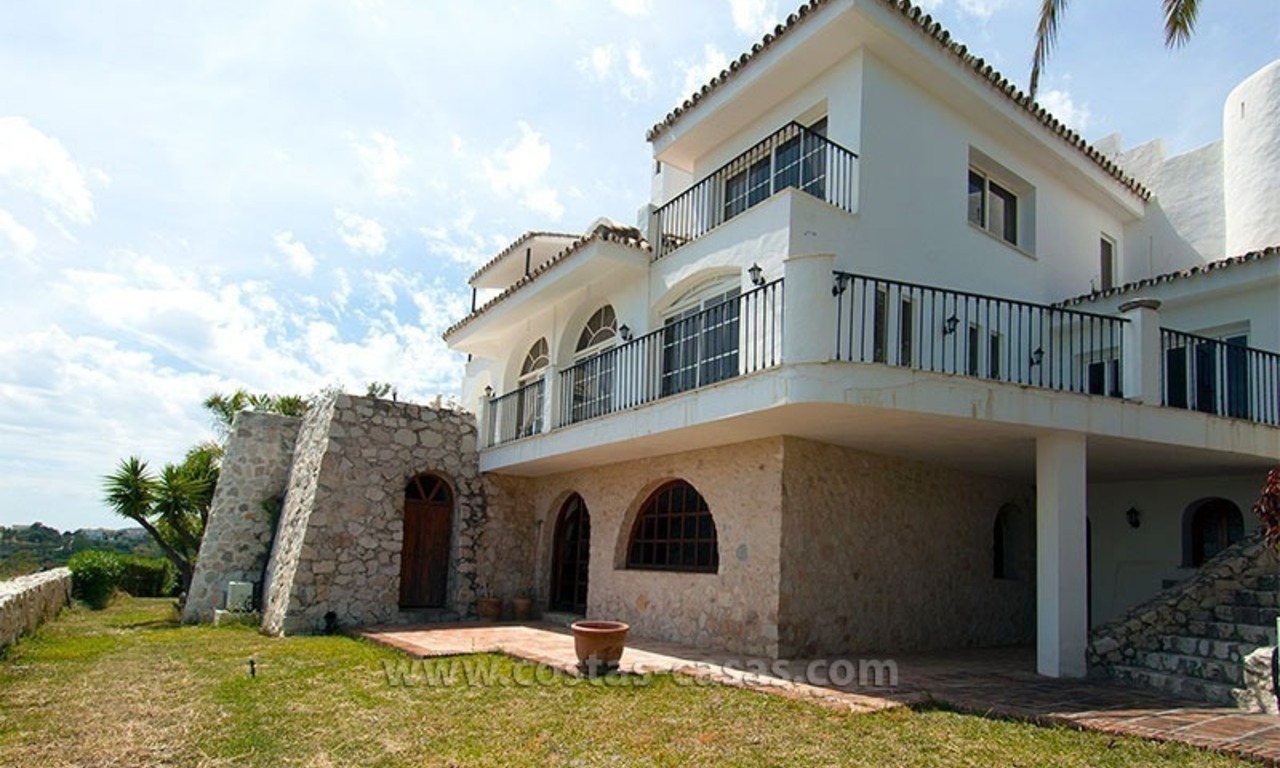 Villa for sale in an up-market area of Nueva Andalucia – Marbella 11