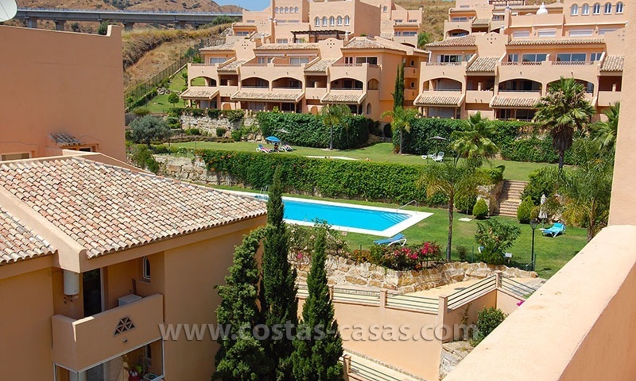 Penthouse apartment for sale in Marbella East 6