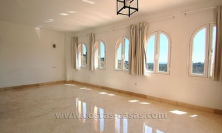 Penthouse apartment for sale in Marbella East 12