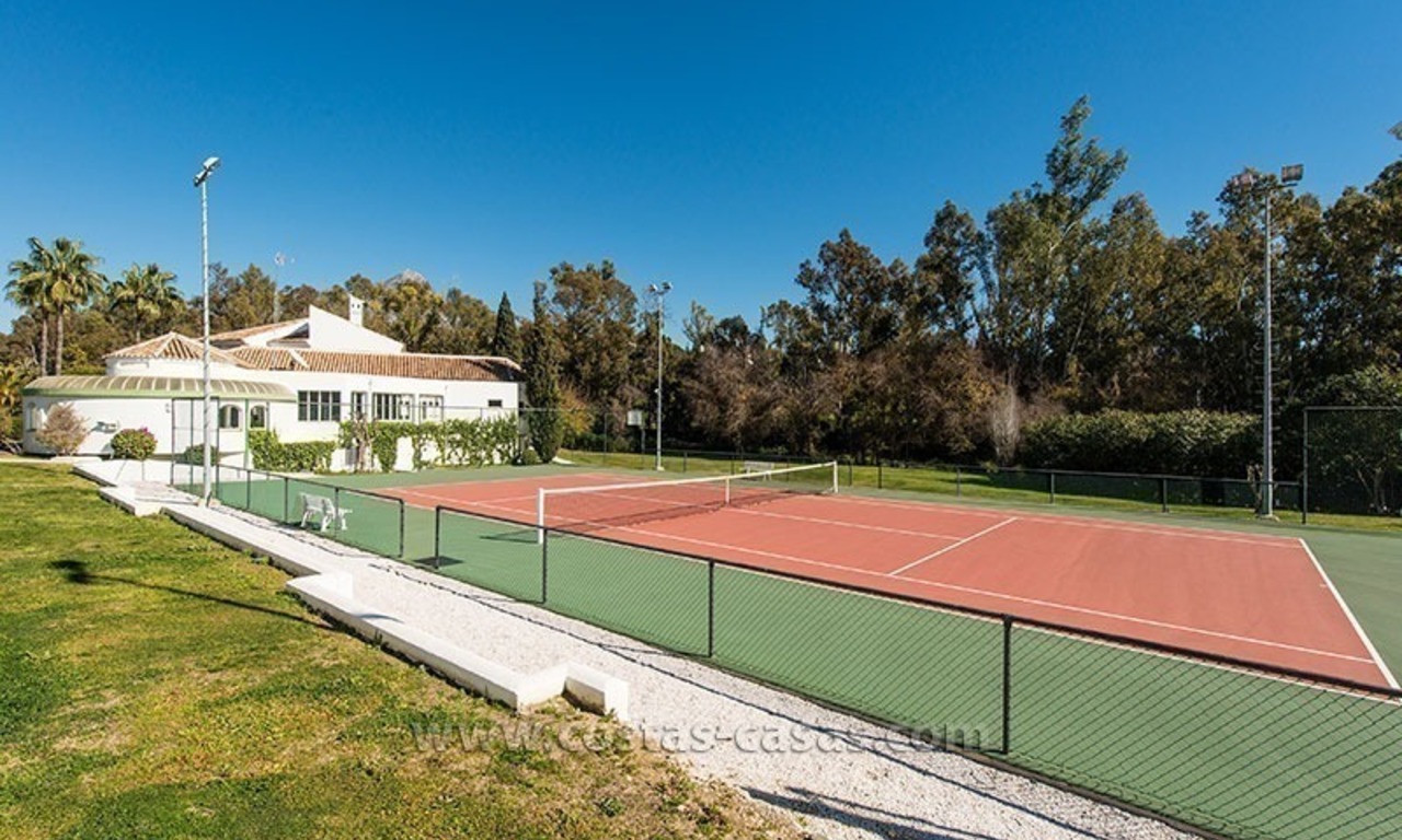 Villa for sale in Nueva Andalucia - Marbella 22
