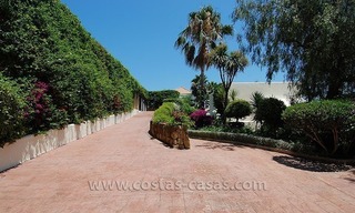 First line golf villa for sale in Marbella – Benahavis 9